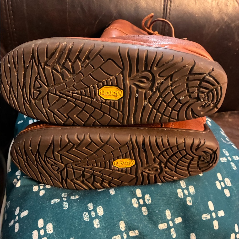Cozy Brown Leather Winter Boots - Picture 5 of 5
